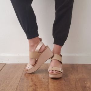CLARKS Artisan Leather Nude Wedge Sandals Size 10